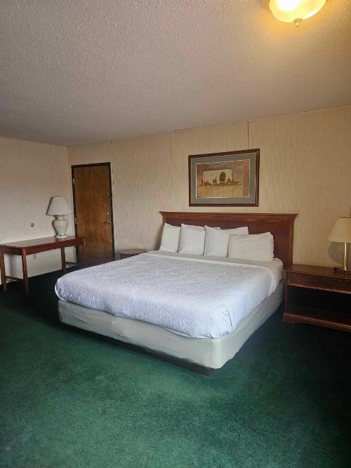Beartooth Inn image 2